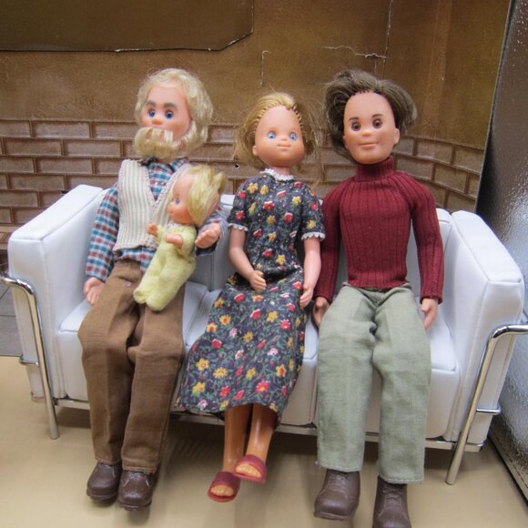 Mattel Vintage Sunshine Family Dolls (set of 6) - Picture 3 of 6